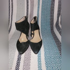BCBG BLACK WEDGE HELL SHOE